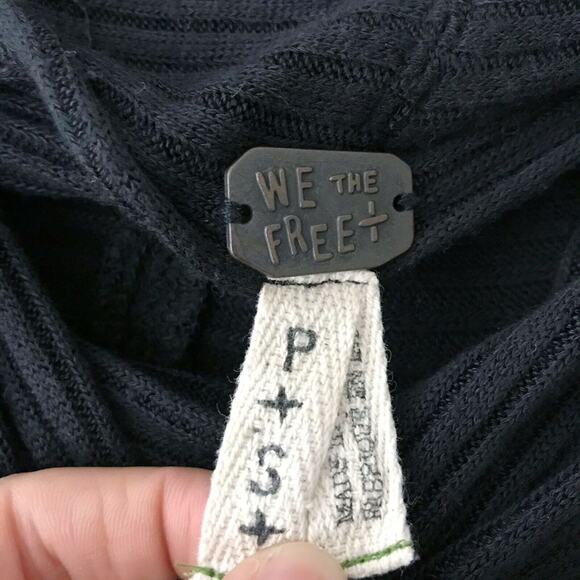 We The Free Small S Lover Rib Thermal Top Black Long Sleeve Split Back Cowl Neck - Picture 7 of 8